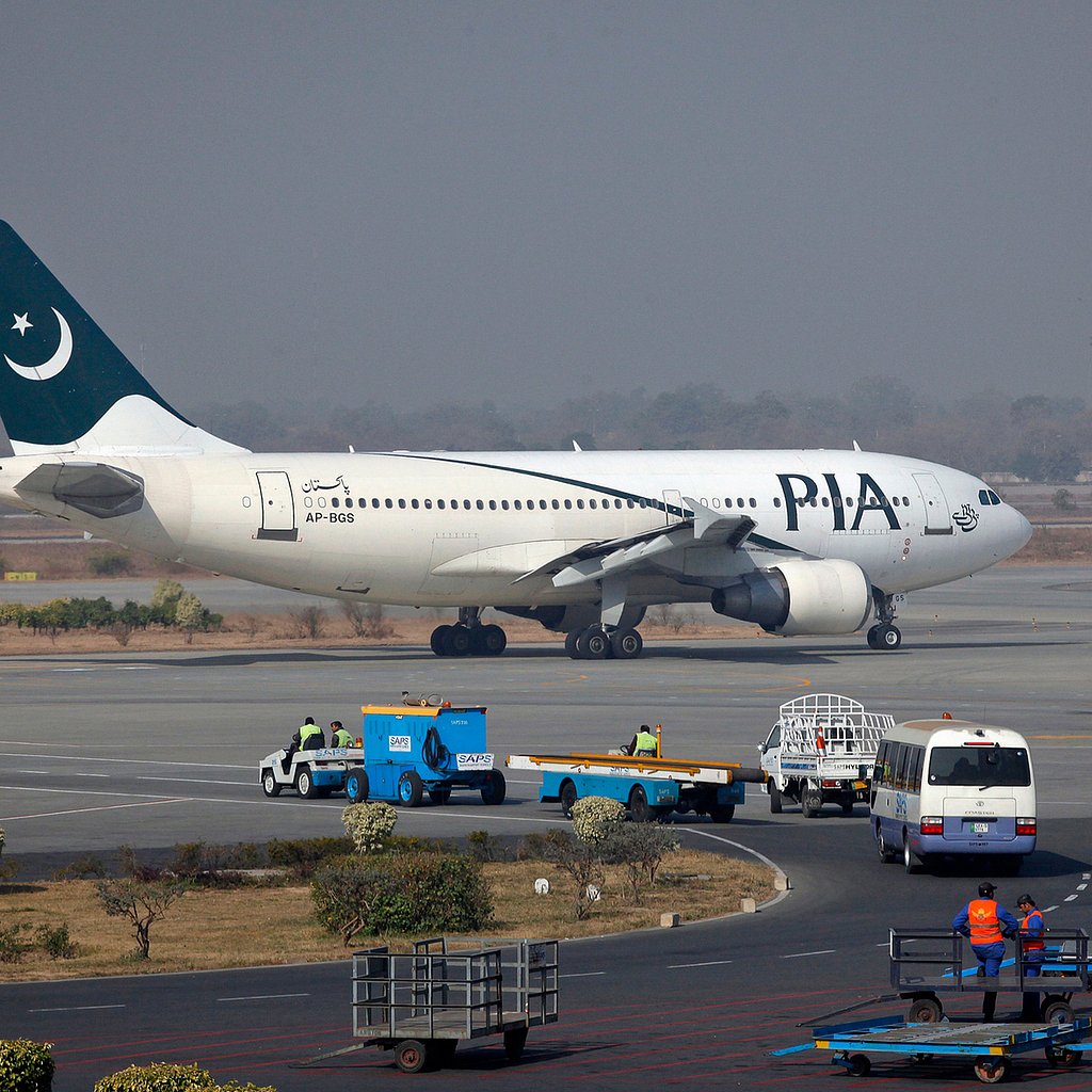 Great News! PIA Significantly Lowers Airfares for Umrah Pilgrims