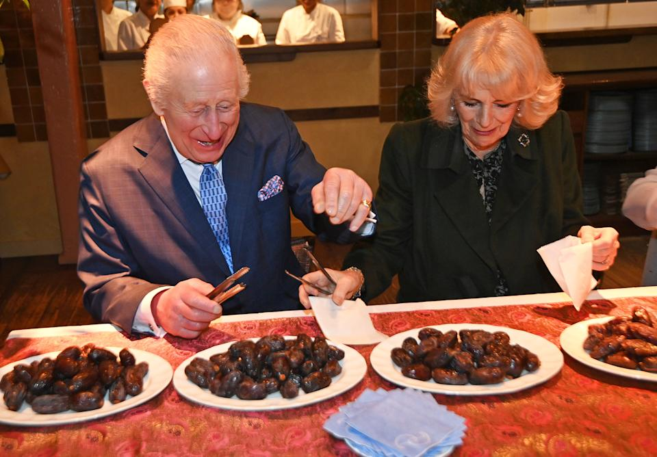 British King Charles & Queen Camilla Pack Meals for Muslims In Pre- Ramzan Charity Drive