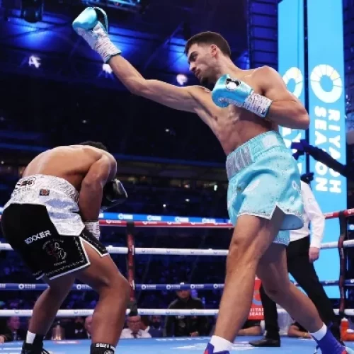 Pakistan-Origin Boxer Hamzah Sheeraz Wins the European Championship