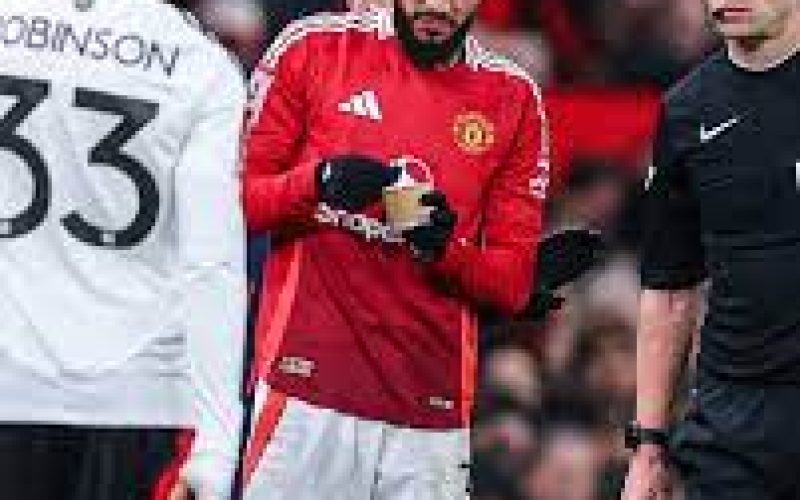 Football Match Paused for Manchester United’s Muslim Player to Break His Fast
