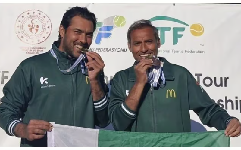 Pakistan’s Tennis Legend Aisam ul Haq and Aqeel Khan win Gold in ITF Masters