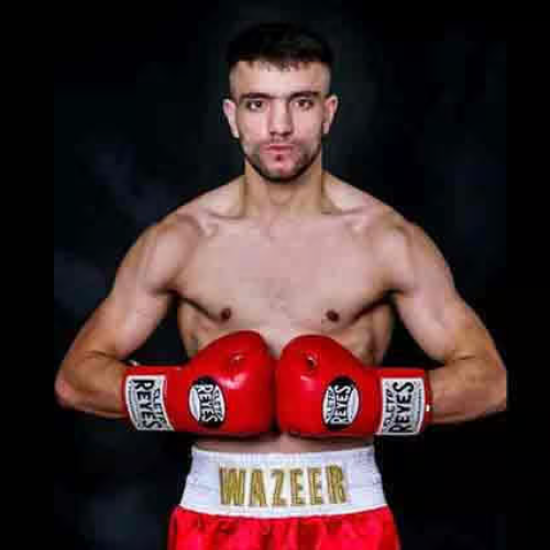 “Asian Boy” Wazeer Destroys Eswaran in 1st Round