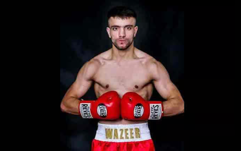“Asian Boy” Wazeer Destroys Eswaran in 1st Round